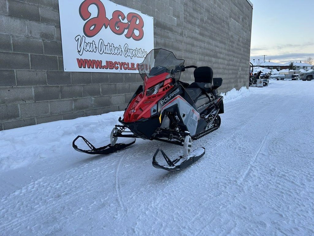 2025 Polaris Prostar S4 Indy Adventure 137 Storm Gray / Indy Red alt