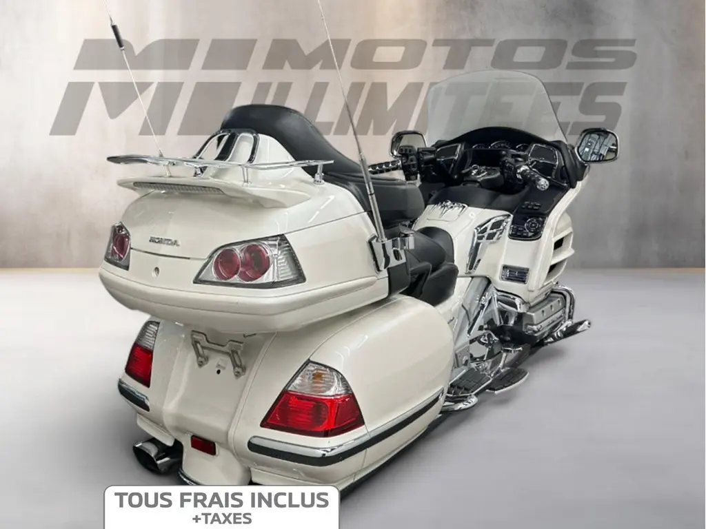 2010 Honda GL1800AD Goldwing Airbag.ABS.GPS