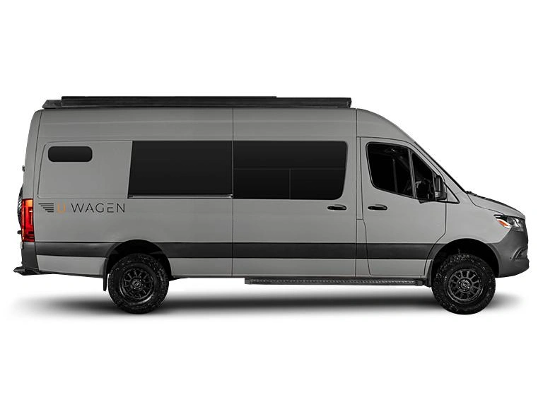 Uwagen Série 7 Overland 2026 alt