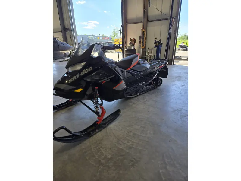 2020 Ski-Doo RENEGADE X-RS 850 E-TEC