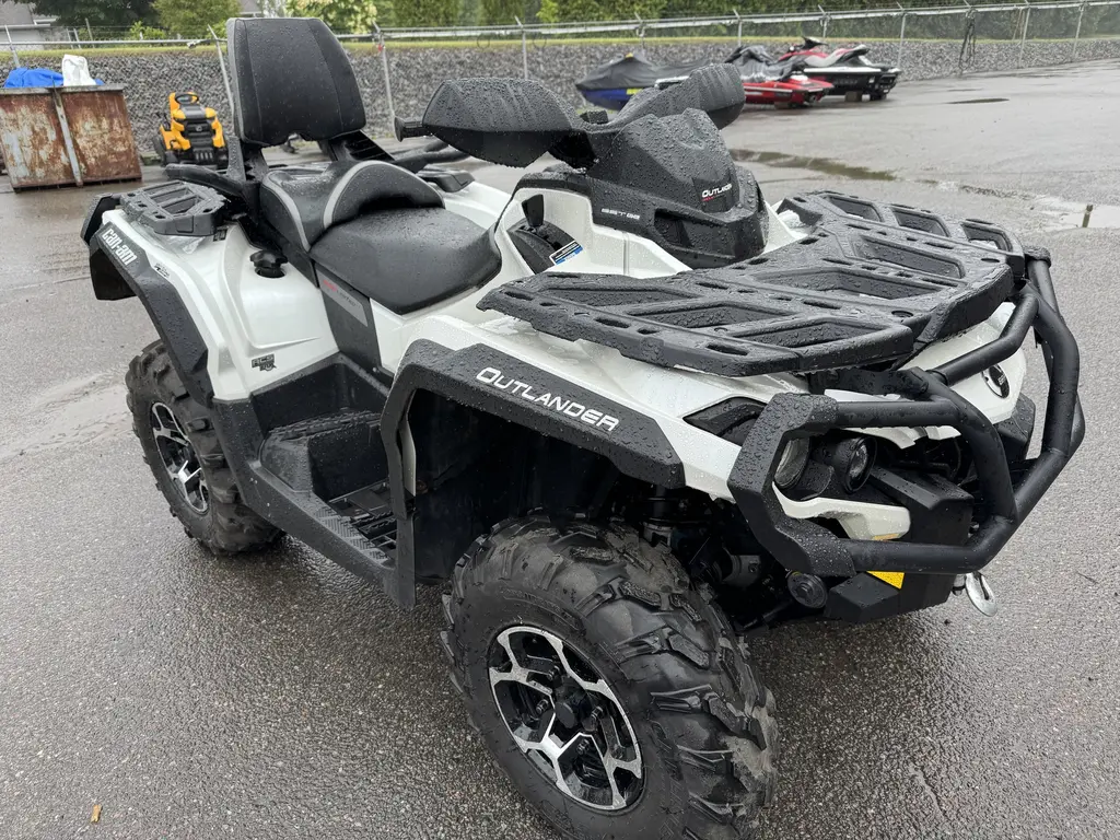 2013 Can-Am outlander max 1000 ltd
