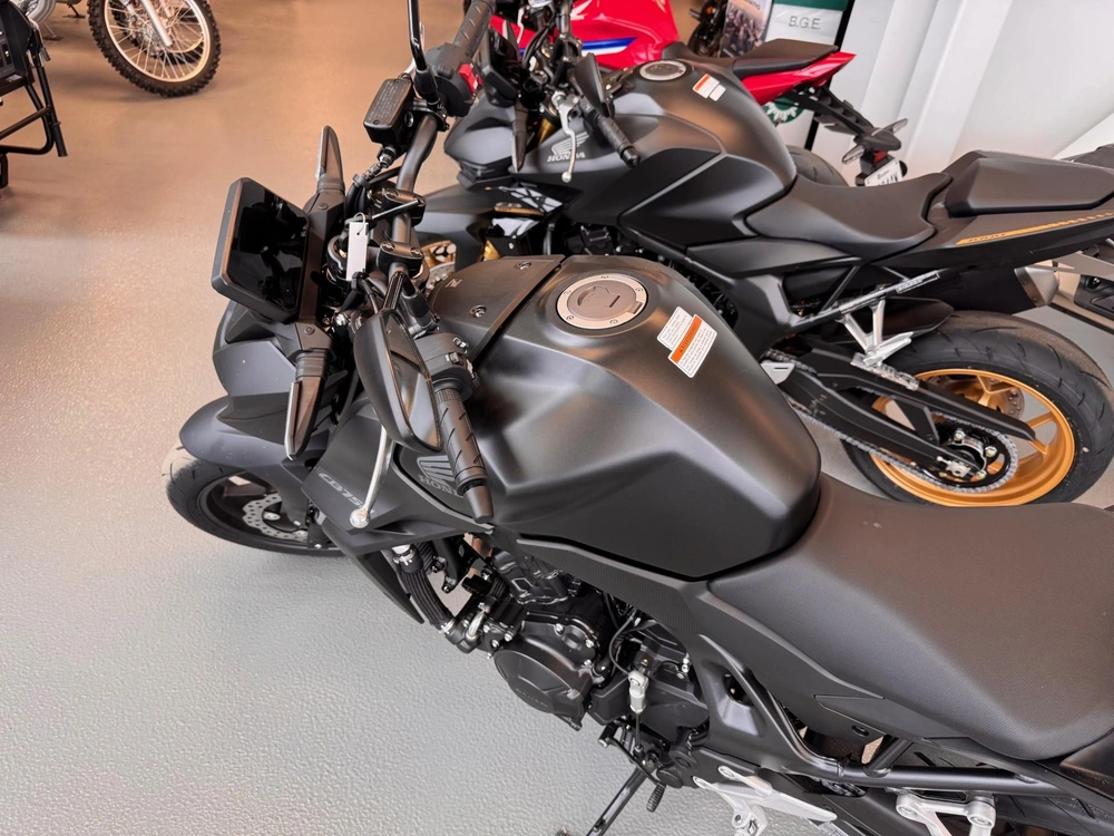 Honda Cb750as 2025 alt