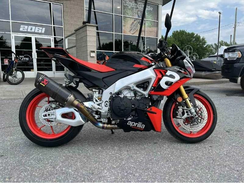 2022 Aprilia Tuono V4 alt
