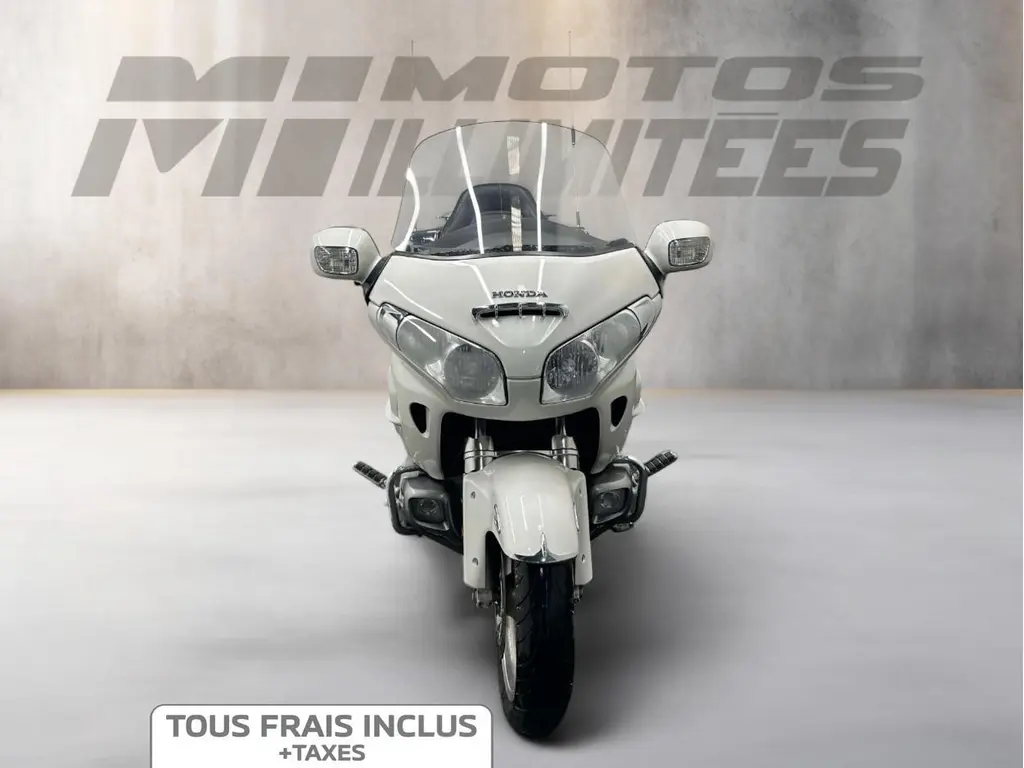 2010 Honda GL1800AD Goldwing Airbag.ABS.GPS