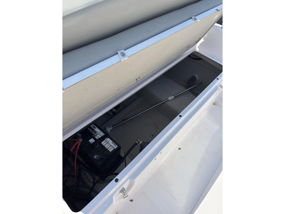 2023 Capelli Freedom 16 alt