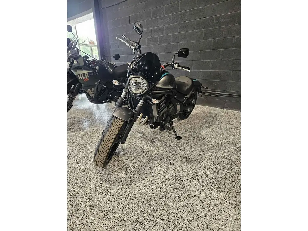 2025 Kawasaki VULCAN S CAFE 