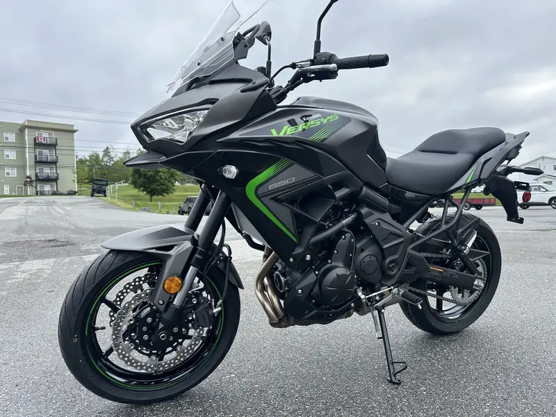 2025 Kawasaki Versys 650 LT