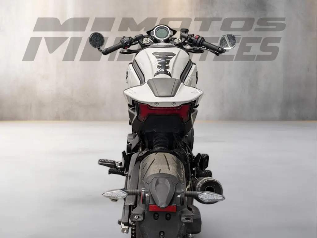 2023 CFMOTO 700CL-X SPORT
