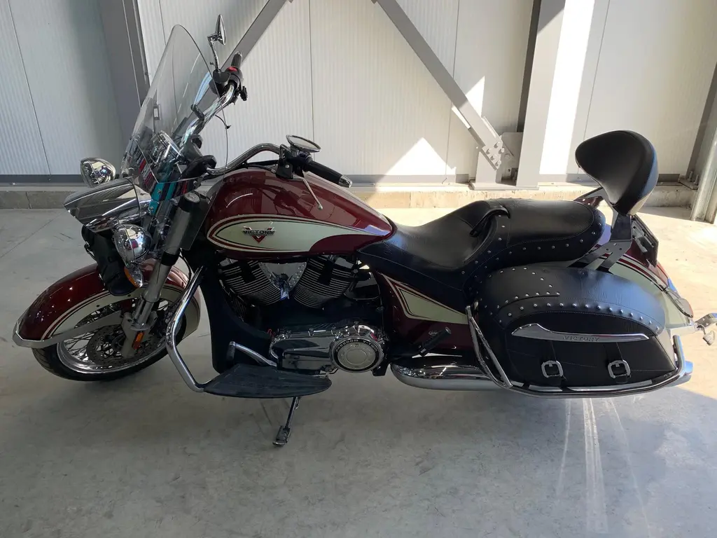 2013 Victory Motorcycles CROSS ROAD