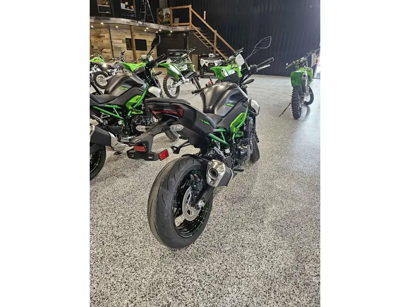 2025 Kawasaki Z900