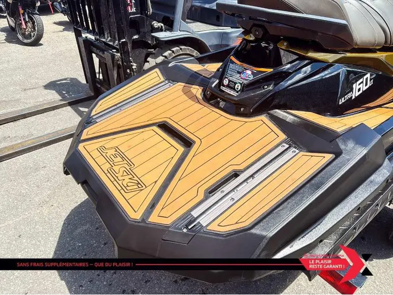 2023 Kawasaki Jet Ski Ultra 160 LX Demo 37 Heur