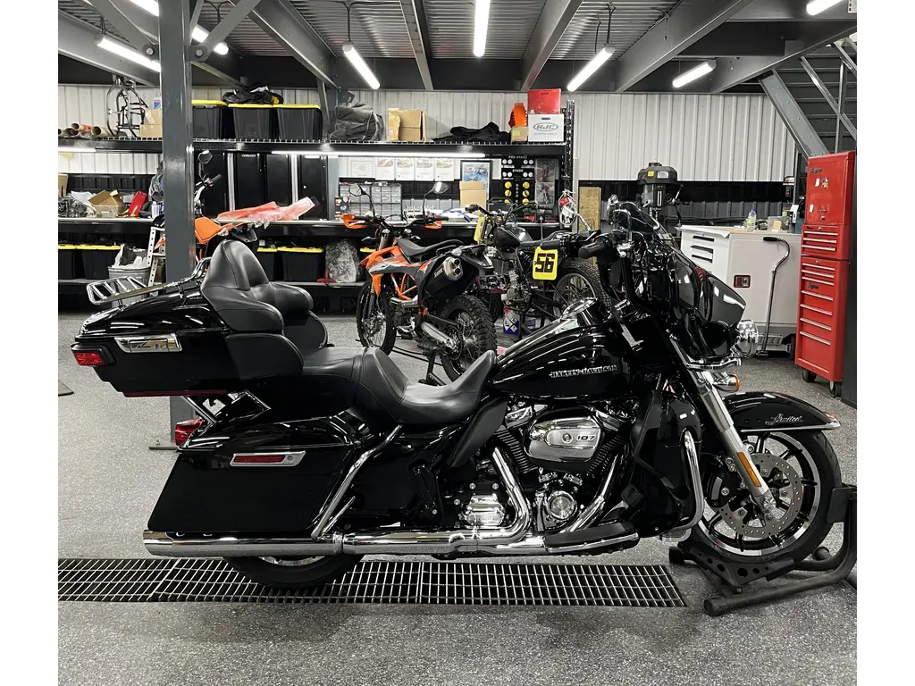 2018 Harley-Davidson FLHTK