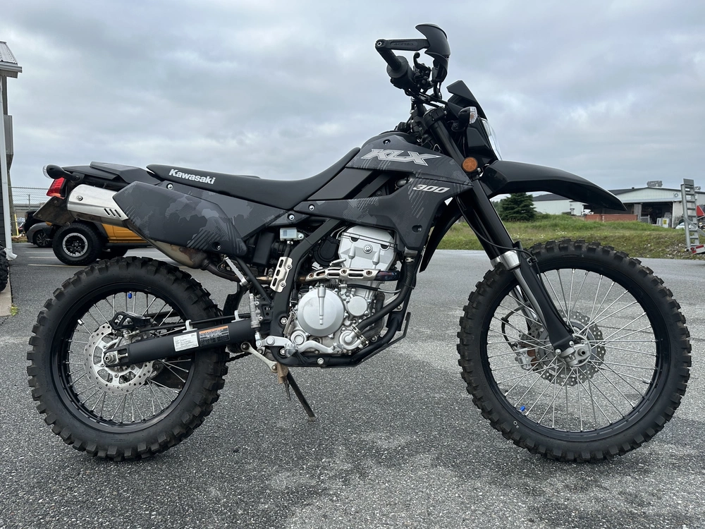 2023 Kawasaki Klx 300 alt