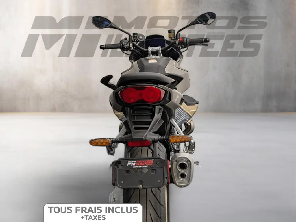 2023 Moto Guzzi V100 AVIAZONE NAVALE