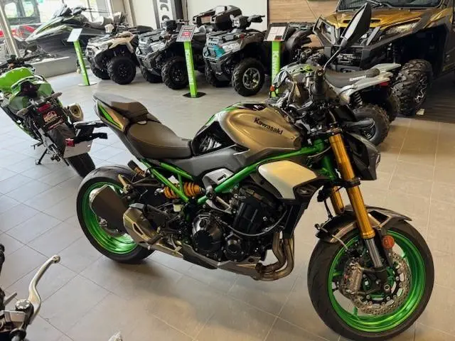 Kawasaki Z 900 SE 2025