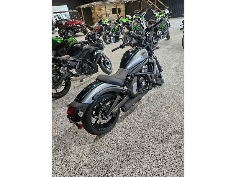 2025 Kawasaki VULCAN S CAFE