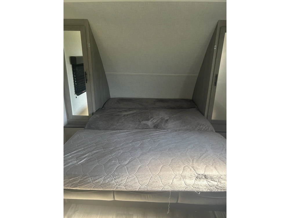 Keystone Rv Coleman 1855r 2022 alt