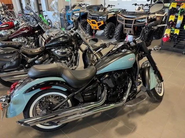 2025 Kawasaki VULCAN 900 CLASSIC