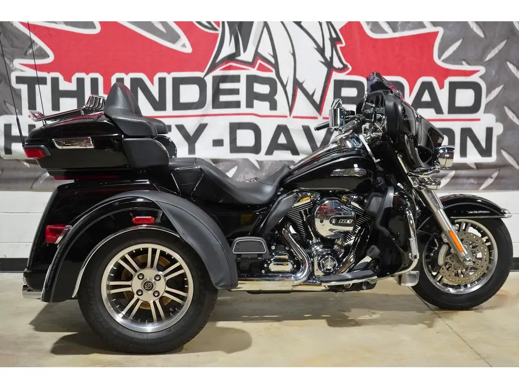 2014 Harley-Davidson FLHTCUTG TRI-GLIDE ULTRA