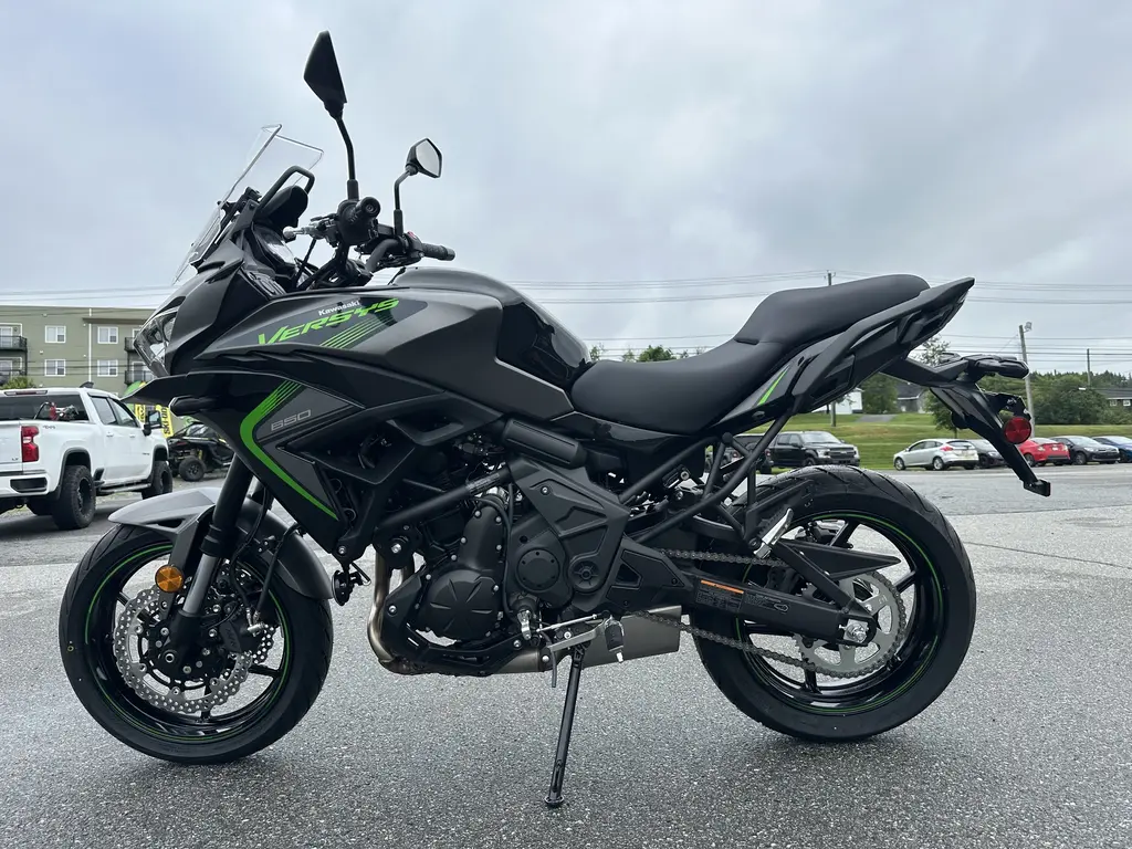 2025 Kawasaki Versys 650 LT 