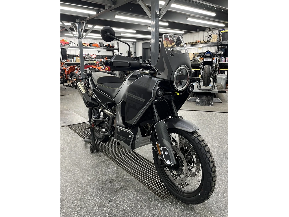 Husqvarna Norden 901 2025 alt