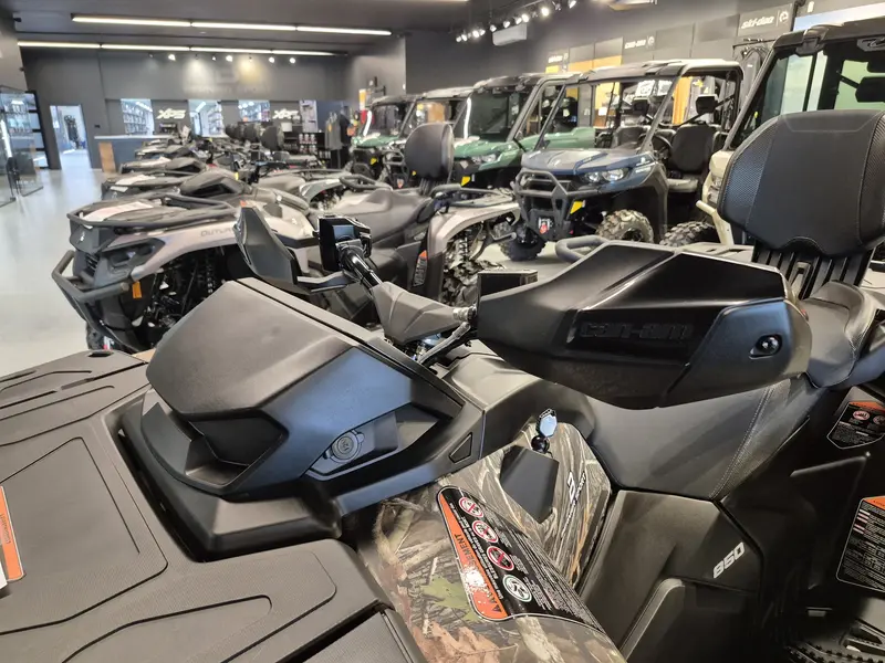 2025 Can-Am OUTLANDER MAX XT 850