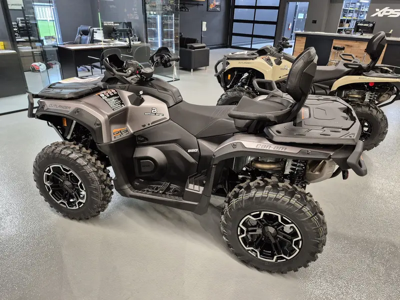 2025 Can-Am OUTLANDER MAX XT 850