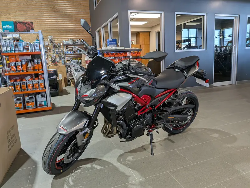 2025 Kawasaki Z900