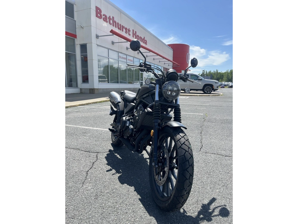 2025 Honda Scl500 alt