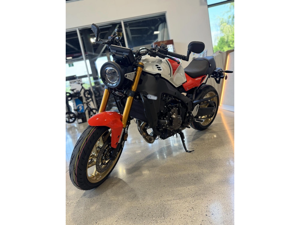 2025 Yamaha Xsr900 alt