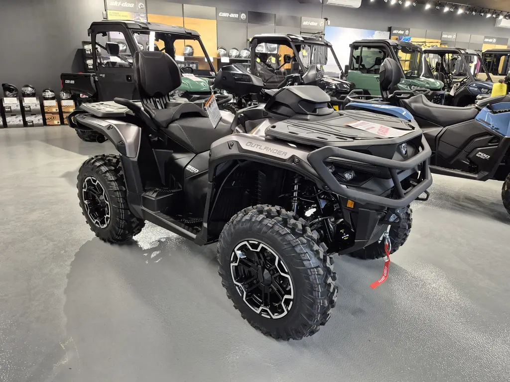 Can-Am OUTLANDER MAX XT 850  2025