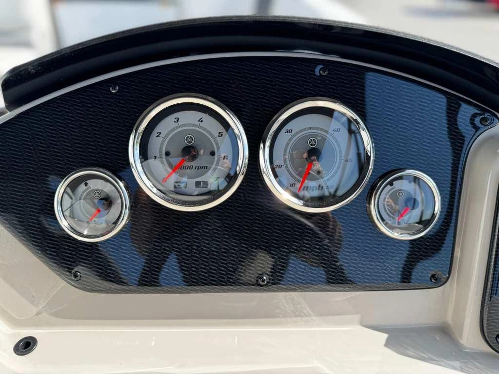 Suncatcher G3 Select 20c 2025 + Remorque + Moteur Yamaha T50 2025 alt