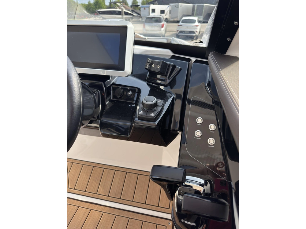 2022 Yamaha 275sd No Luxury Tax* alt