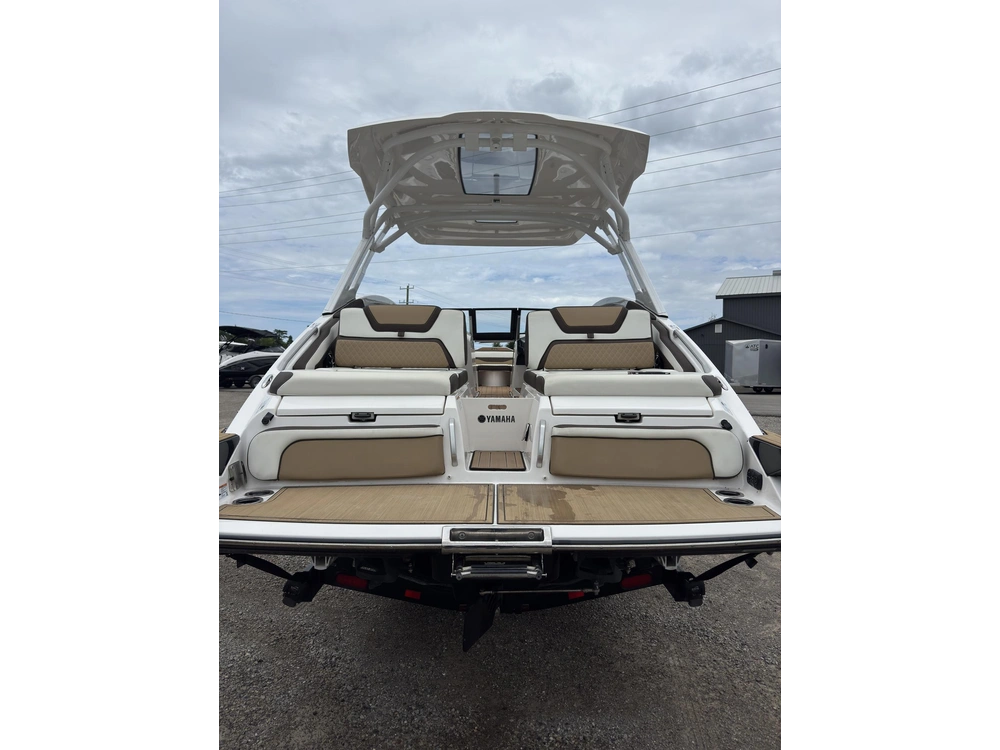 2022 Yamaha 275sd No Luxury Tax* alt