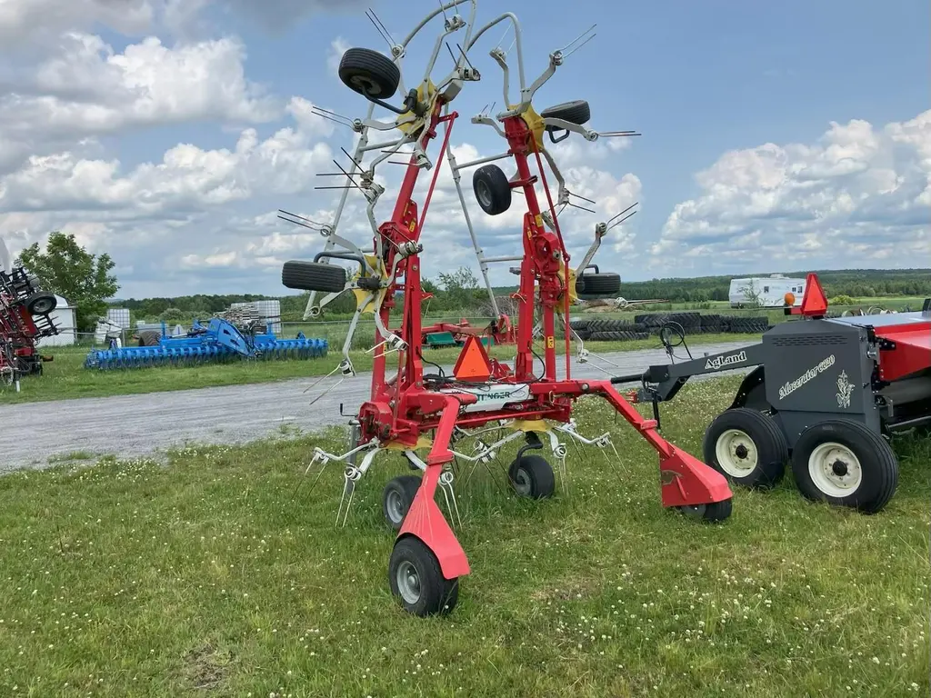 POTTINGER HIT 6.80T 2015