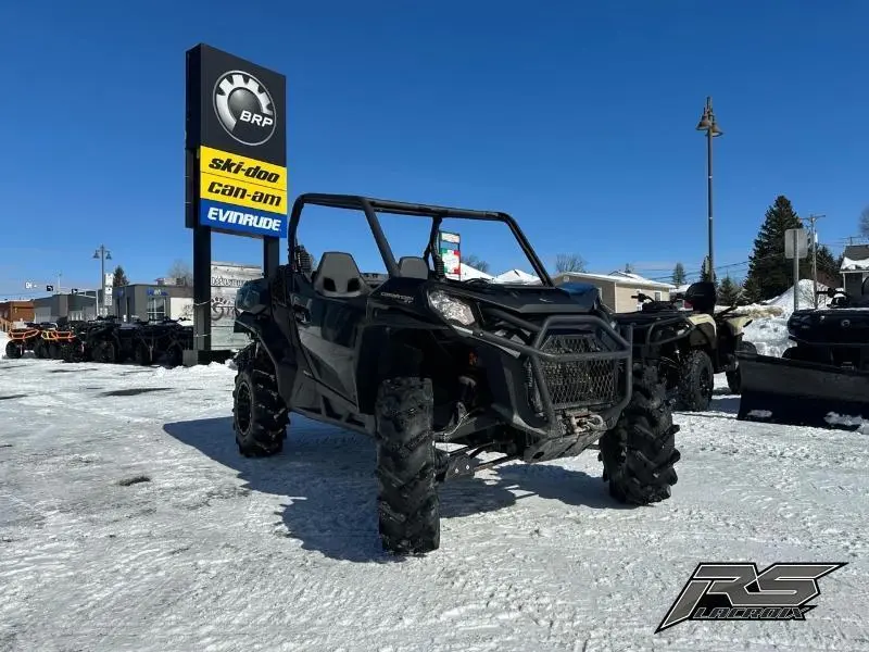 Can-Am Commander XT 700 2023