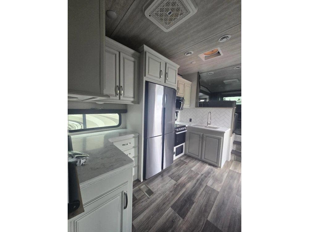 2022 Keystone Rv Cougar 354fls alt