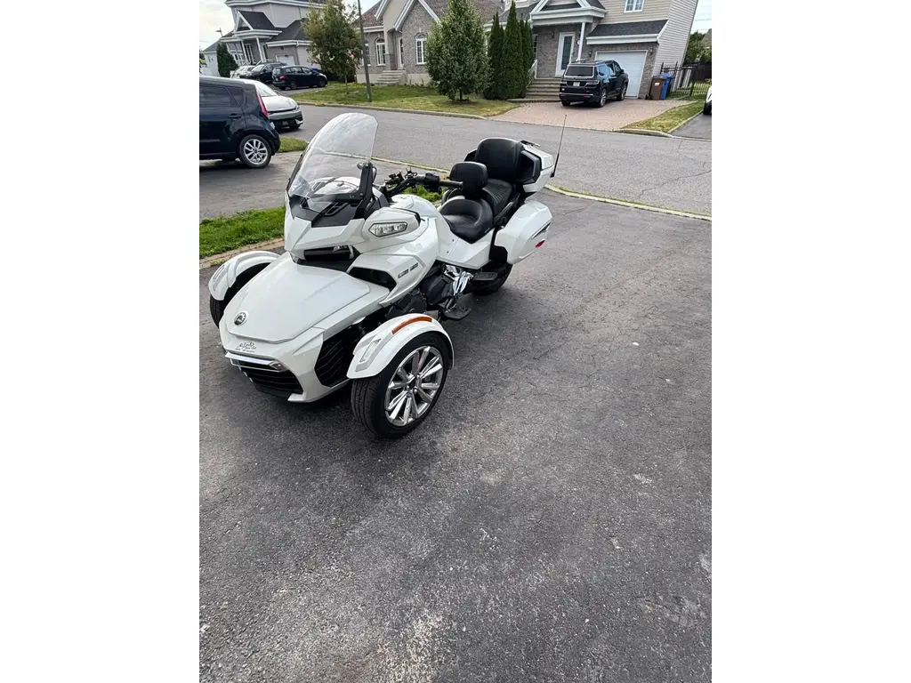 2017 Can-Am SPYDER F3 LIMITED (SE6)