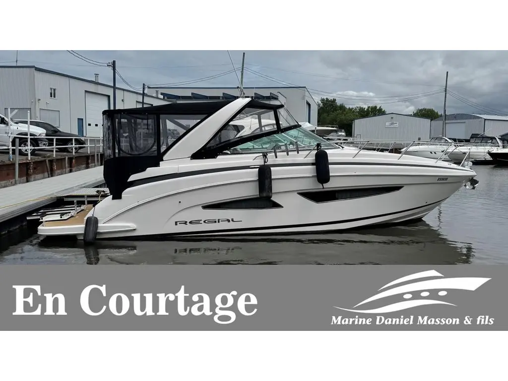 2017 Regal 32 EXPRESS