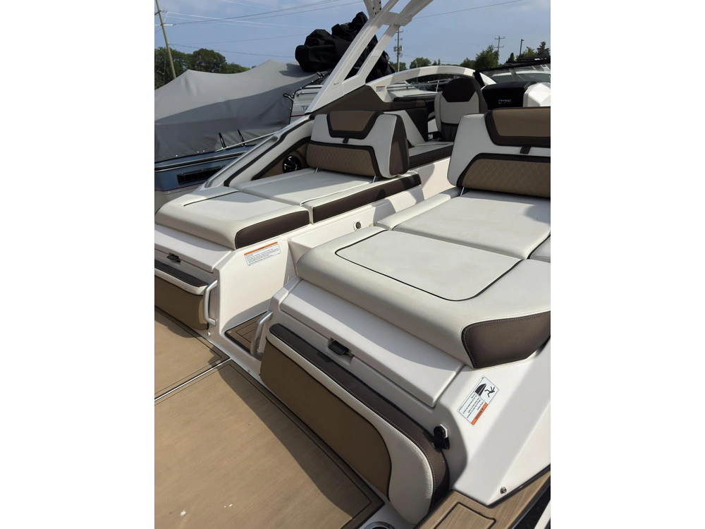 2022 Yamaha 275sd No Luxury Tax* alt