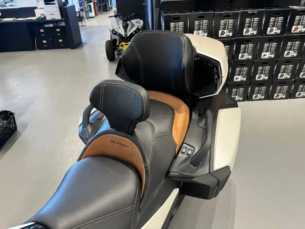 Can-am Spyder Rt Sea-to-sky 2024 alt