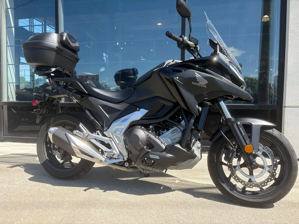 2023 Honda NC 750X DCT AUTOMATIQUE - 4650 KM DERNIERE ANNÉE DE PRODUCTION
