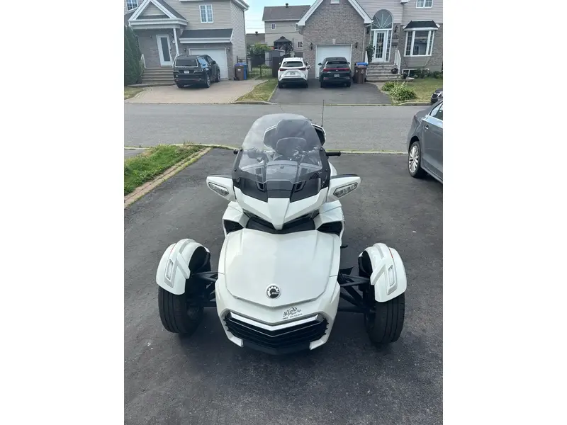 2017 Can-Am SPYDER F3 LIMITED (SE6)