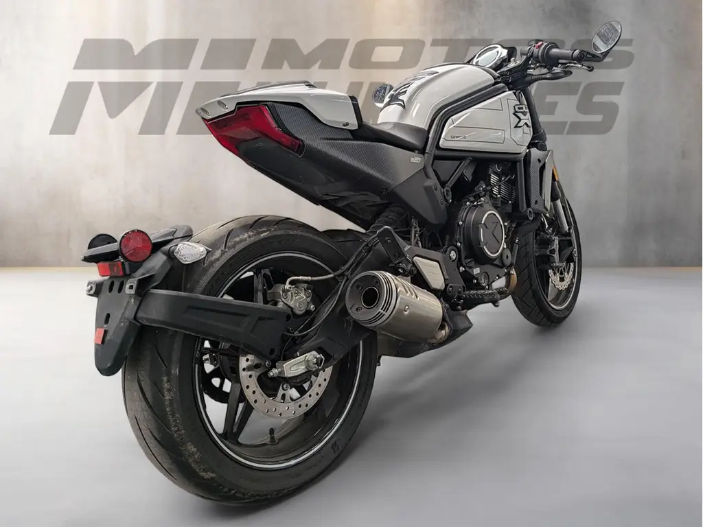 2023 CFMOTO 700CL-X SPORT