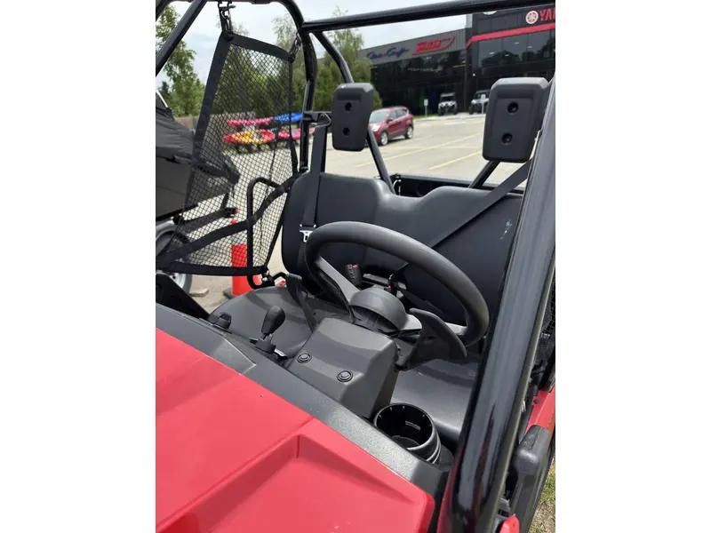 2025 Honda Pioneer 520 thumbnail 9