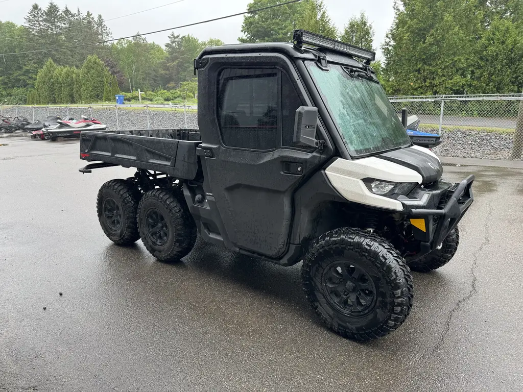 2020 Can-Am defender 6 x 6 1000 hd