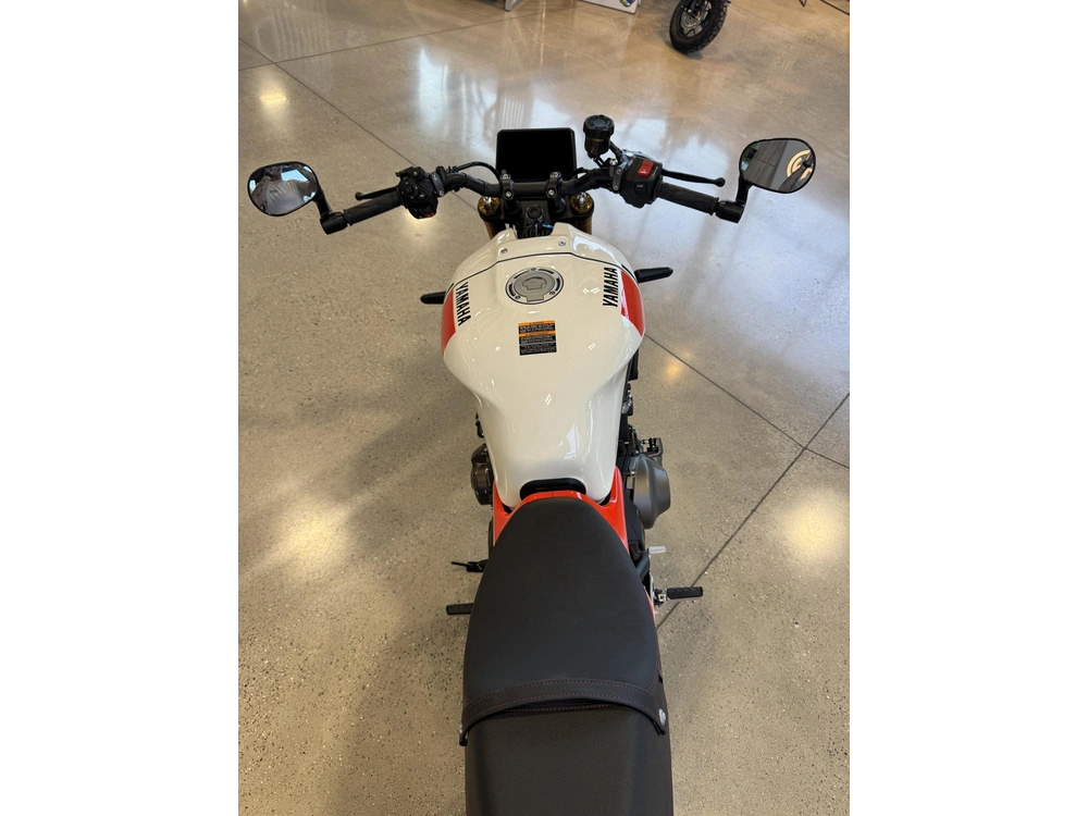 2025 Yamaha Xsr900 alt