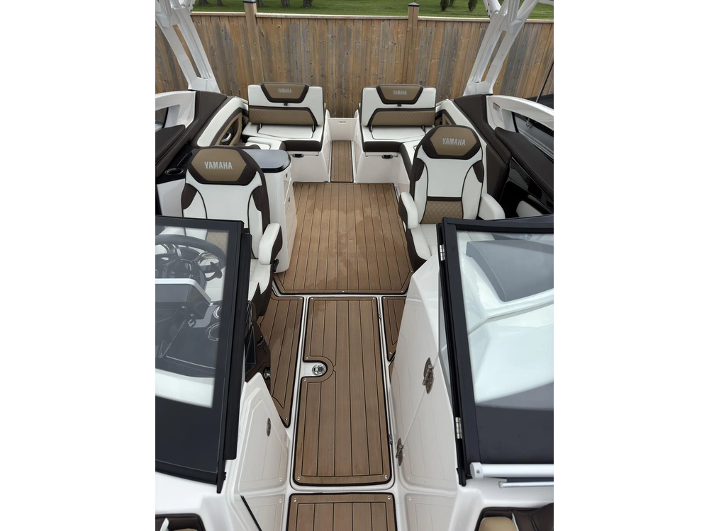 2022 Yamaha 275sd No Luxury Tax* alt