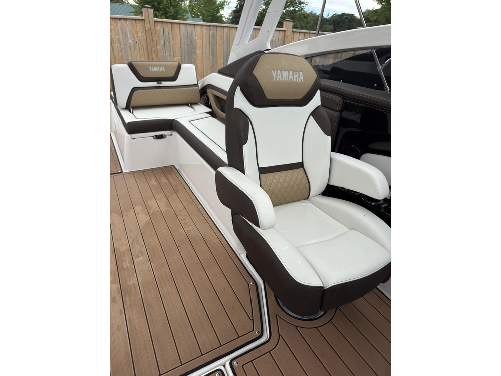 2022 Yamaha 275sd No Luxury Tax* alt