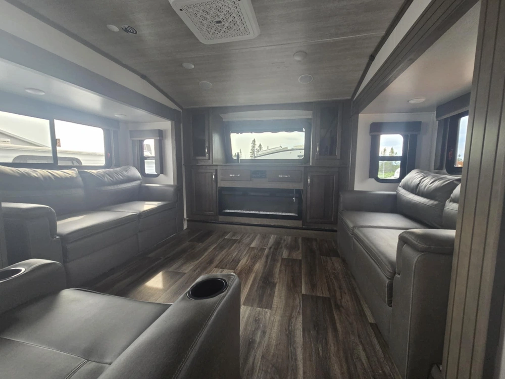 2022 Keystone Rv Cougar 354fls alt